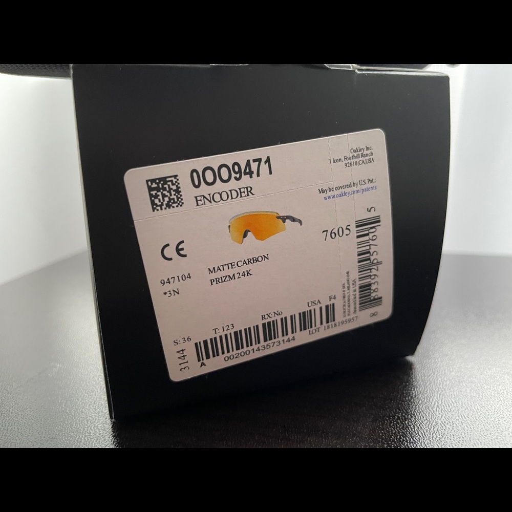 Oakley Encoder Matte Carbon Prizm 24k.      New, case and cloth included